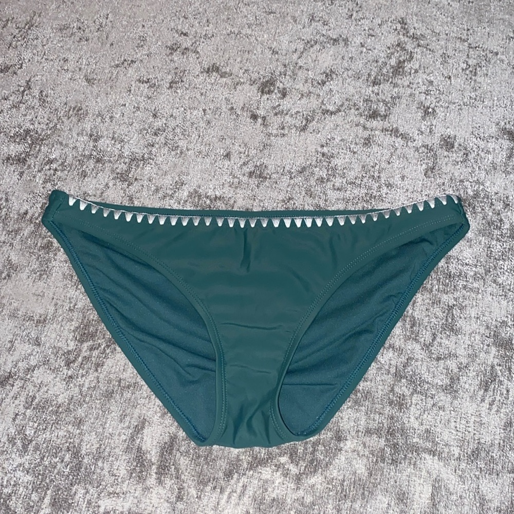 Xhilaration size Large green bikini bottoms. {1090}